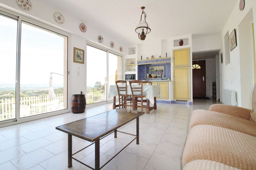 Appartement T3 HYERES (83400) COSTABELLA SARL