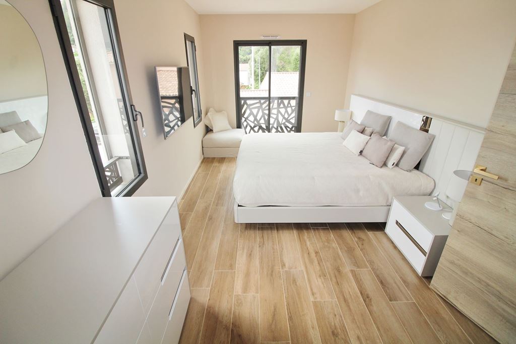 Maison indépendante HYERES (83400) COSTABELLA SARL