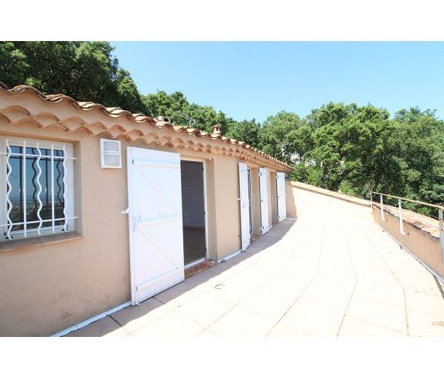 Maison indépendante HYERES (83400) COSTABELLA SARL