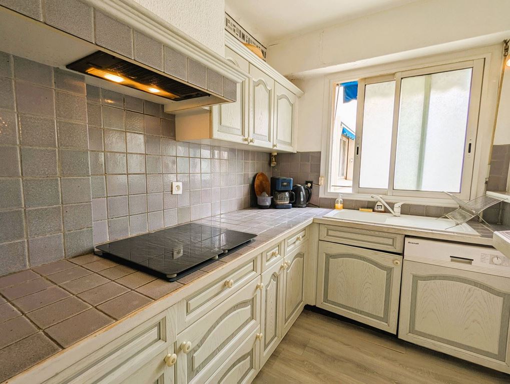 Appartement T2 HYERES (83400) COSTABELLA SARL