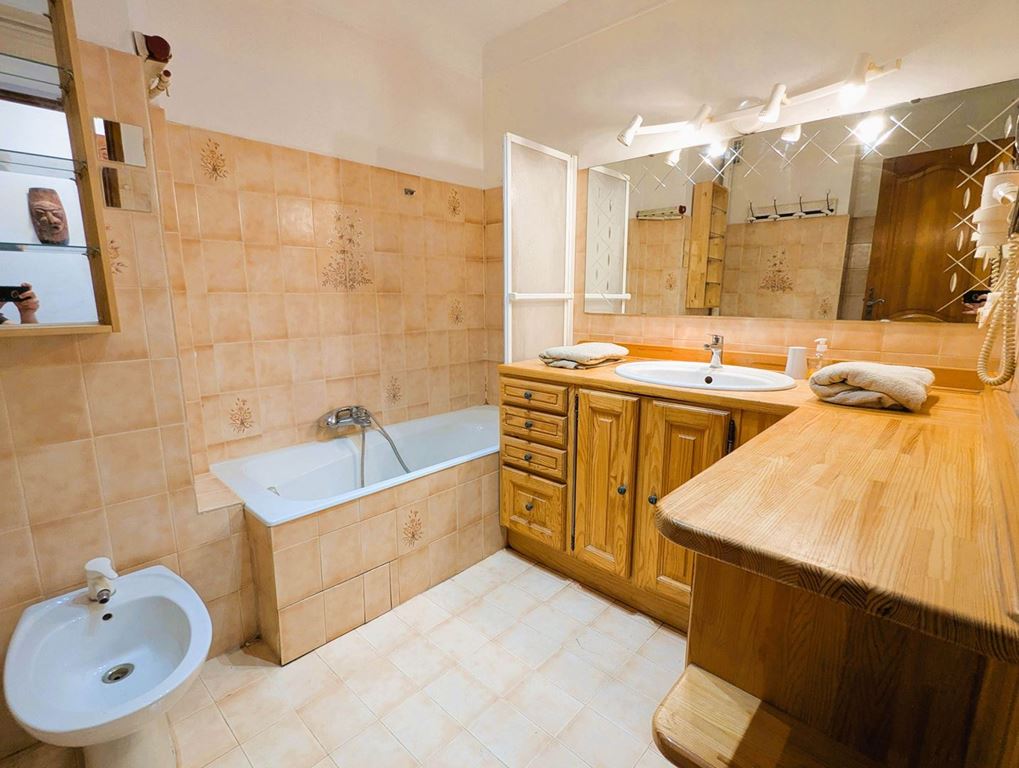 Appartement T2 HYERES (83400) COSTABELLA SARL