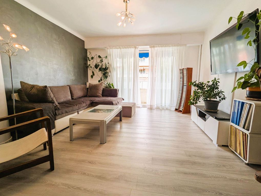 Appartement T2 HYERES (83400) COSTABELLA SARL