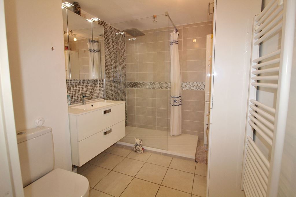Appartement T2 HYERES (83400) COSTABELLA SARL