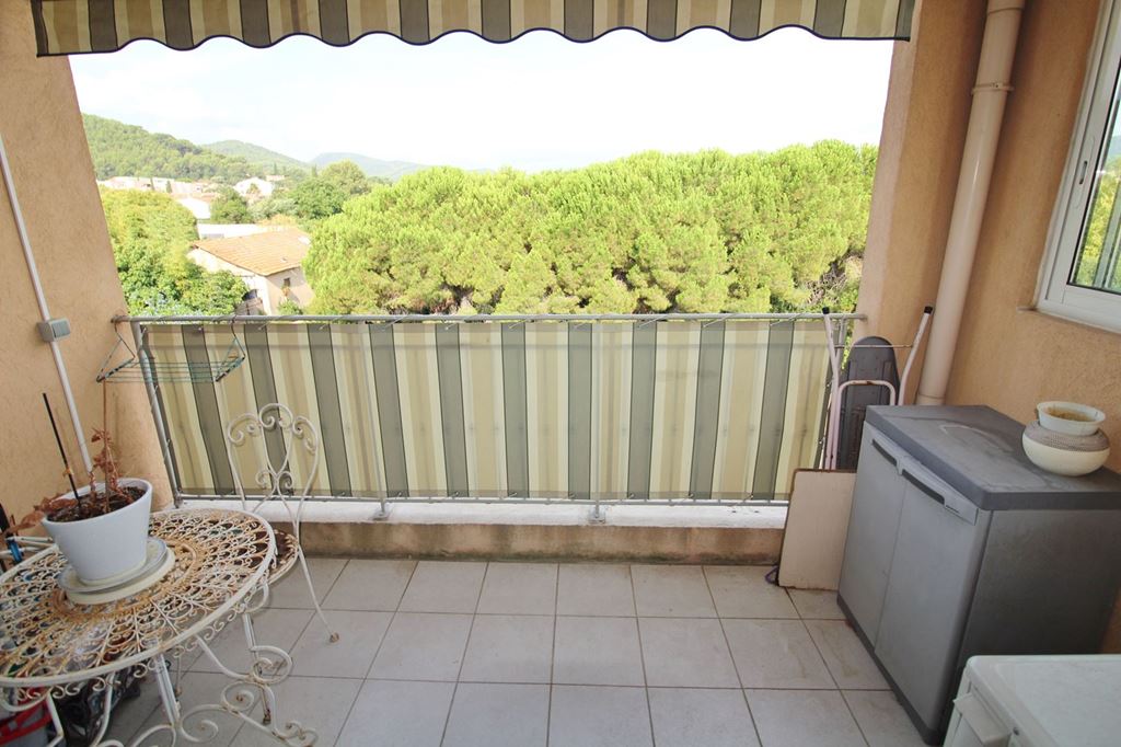 Appartement T2 HYERES (83400) COSTABELLA SARL
