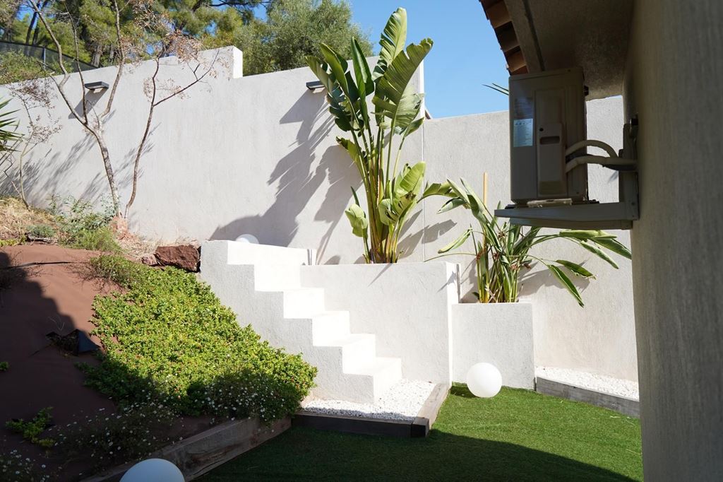 Maison indépendante HYERES (83400) COSTABELLA SARL